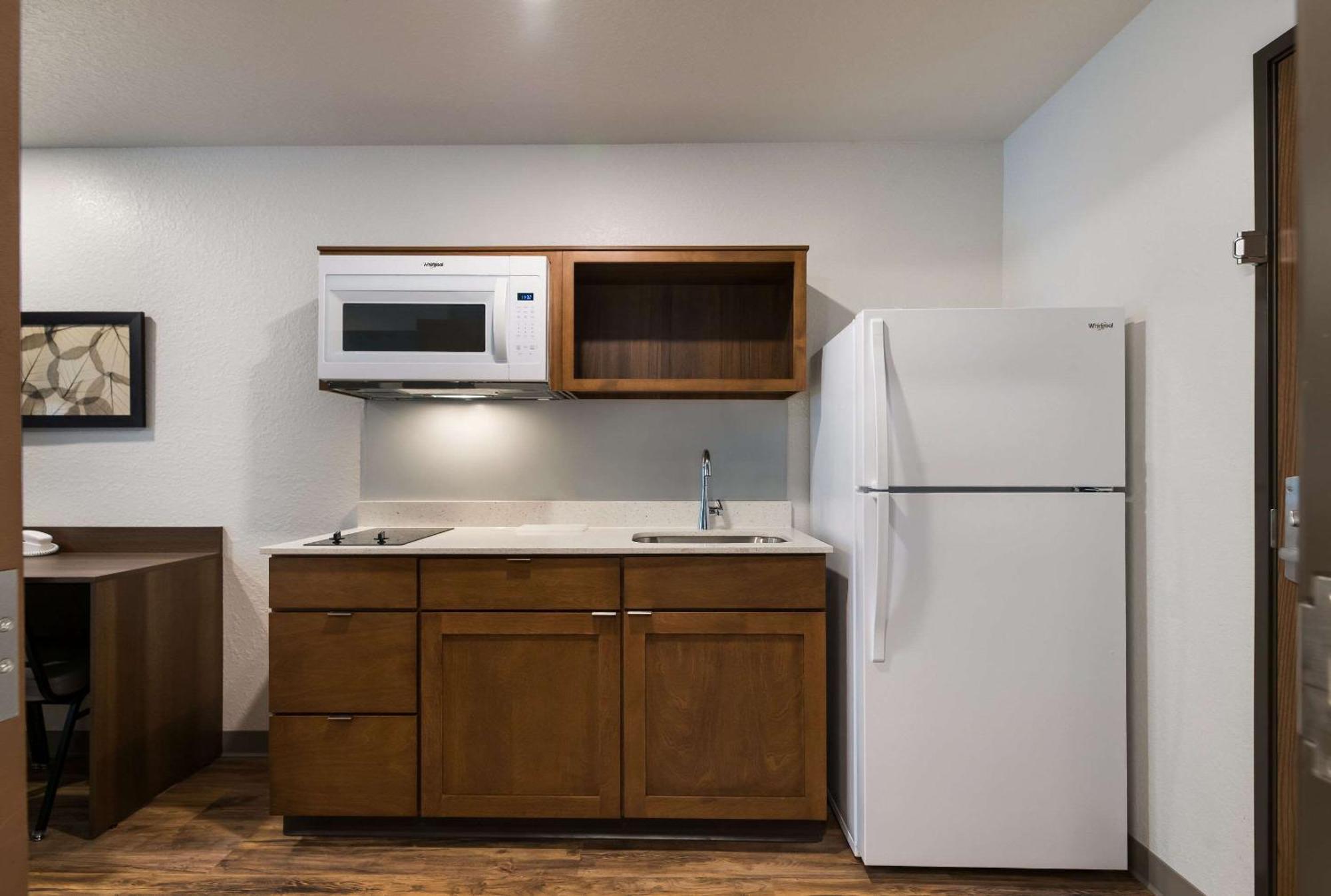 Woodspring Suites Cocoa Beach - Рокледж Экстерьер фото